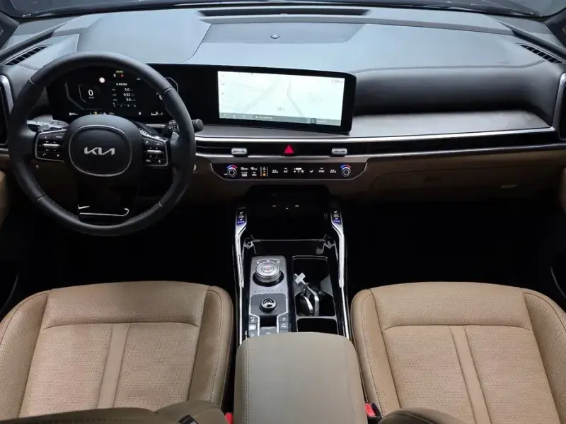 2024 Kia Sorento с пробегом 14 552 км