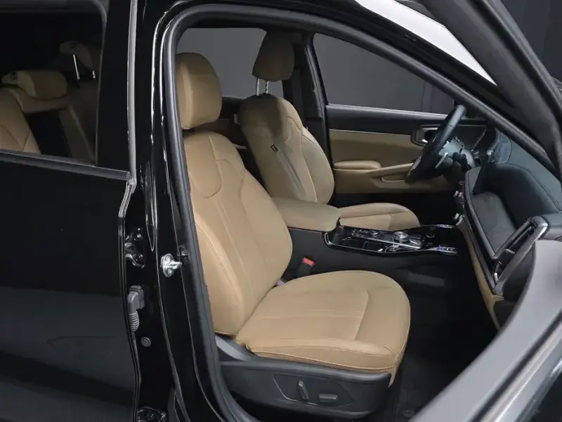 2024 Kia Sorento с пробегом 14 552 км