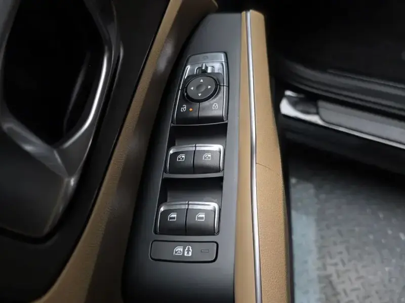 2024 Kia Sorento с пробегом 14 552 км