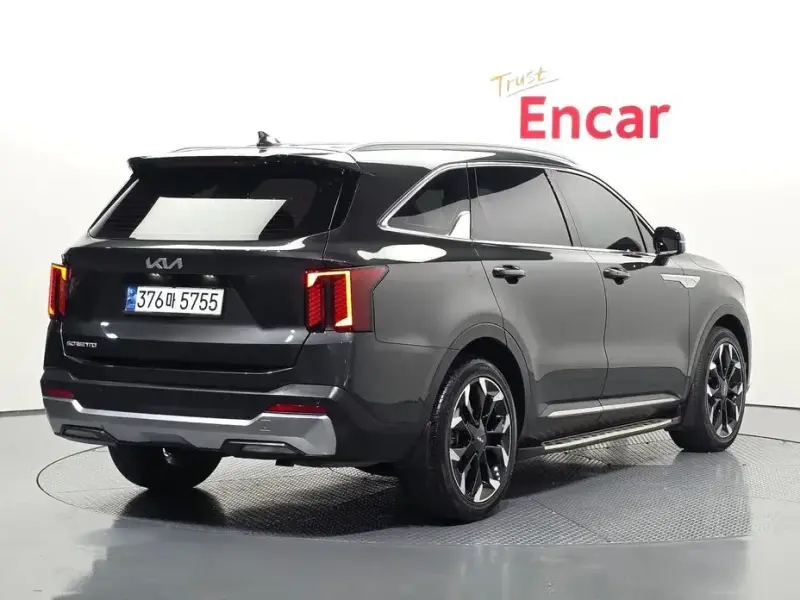 2023 Kia Sorento с пробегом 43 257 км