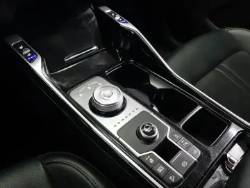 2023 Kia Sorento с пробегом 43 257 км