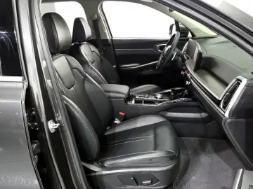 2023 Kia Sorento с пробегом 43 257 км