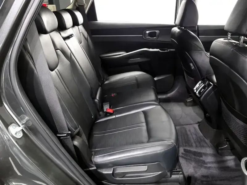 2023 Kia Sorento с пробегом 43 257 км