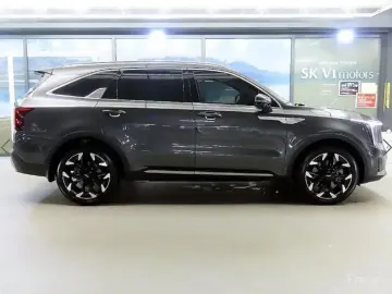 2024 Kia Sorento с пробегом 14 305 км