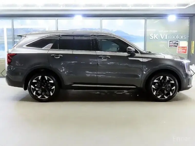 2024 Kia Sorento с пробегом 14 305 км