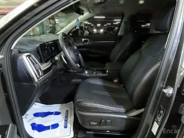 2024 Kia Sorento с пробегом 14 305 км