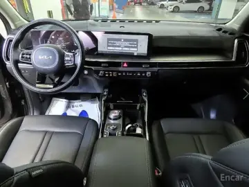 2024 Kia Sorento с пробегом 14 305 км