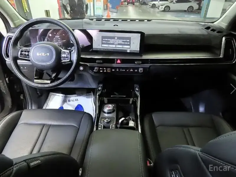 2024 Kia Sorento с пробегом 14 305 км