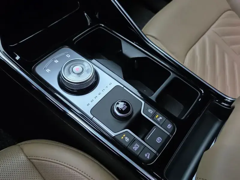 2023 Kia Sorento с пробегом 38 658 км