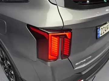 2023 Kia Sorento с пробегом 38 658 км