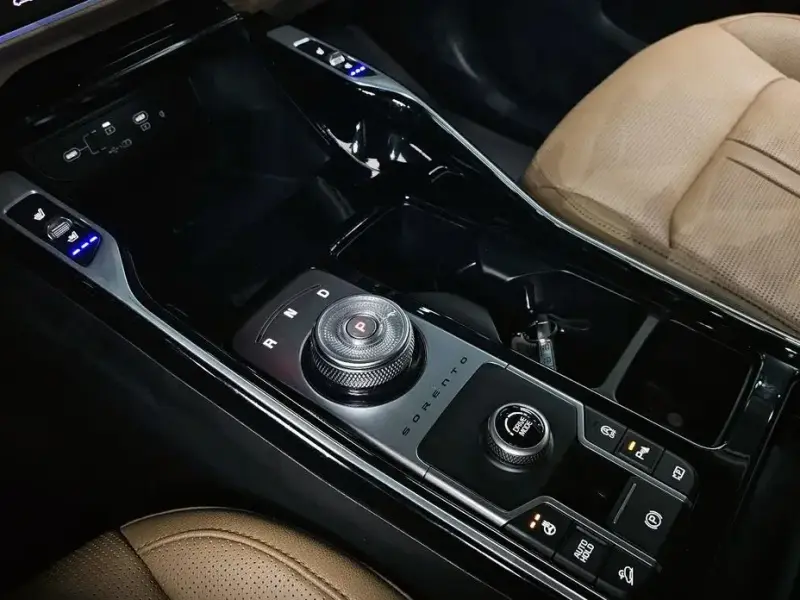2025 Kia Sorento с пробегом 29 403 км