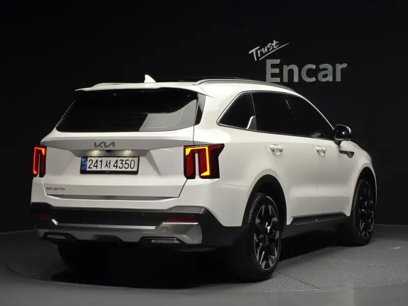 2024 Kia Sorento с пробегом 45 291 км
