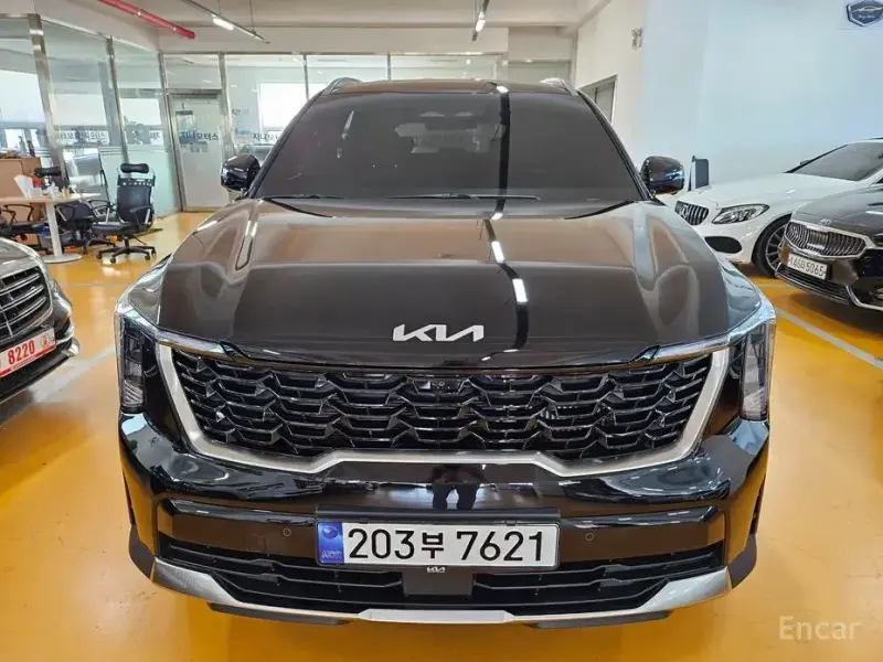 2024 Kia Sorento с пробегом 11 046 км