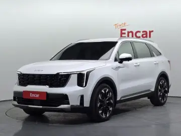 2023 Kia Sorento с пробегом 25 585 км