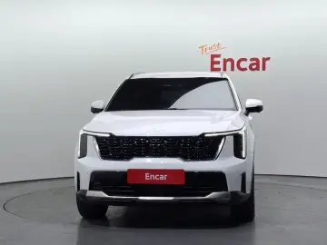 2023 Kia Sorento с пробегом 25 585 км