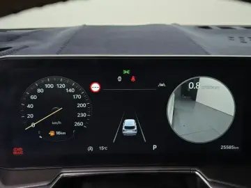2023 Kia Sorento с пробегом 25 585 км