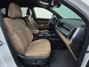 2024 Kia Sorento с пробегом 45 305 км