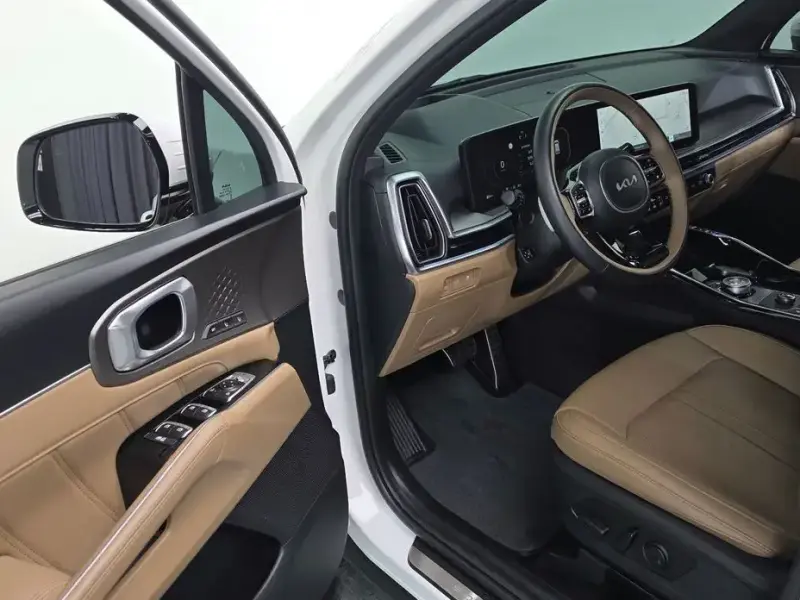 2024 Kia Sorento с пробегом 45 305 км