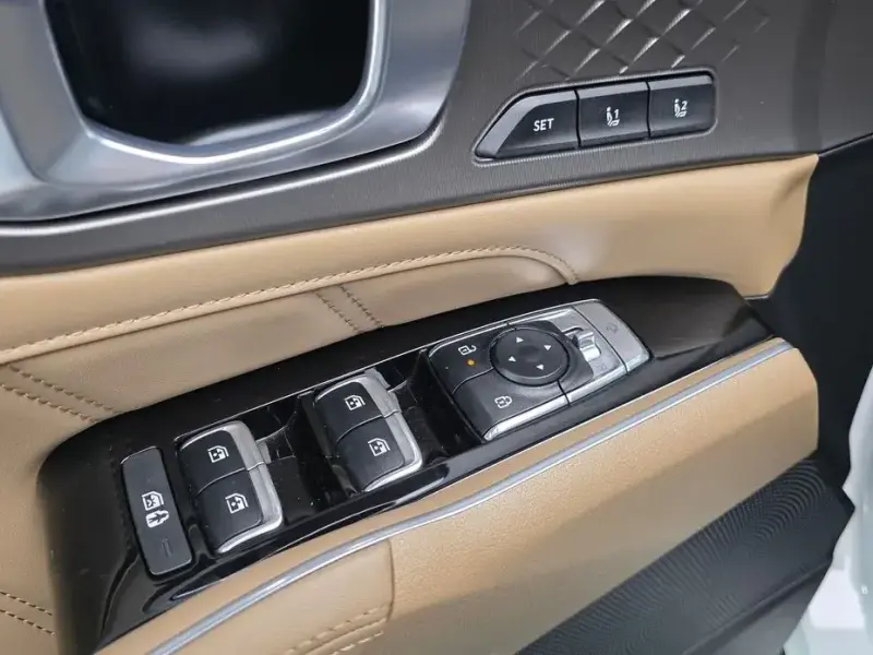 2024 Kia Sorento с пробегом 45 305 км