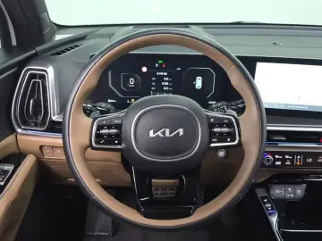 2024 Kia Sorento с пробегом 45 305 км