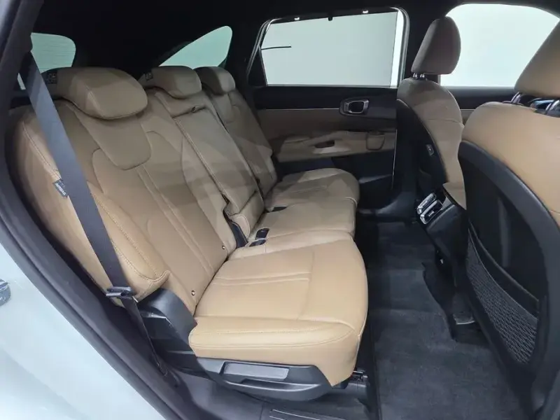 2024 Kia Sorento с пробегом 45 305 км
