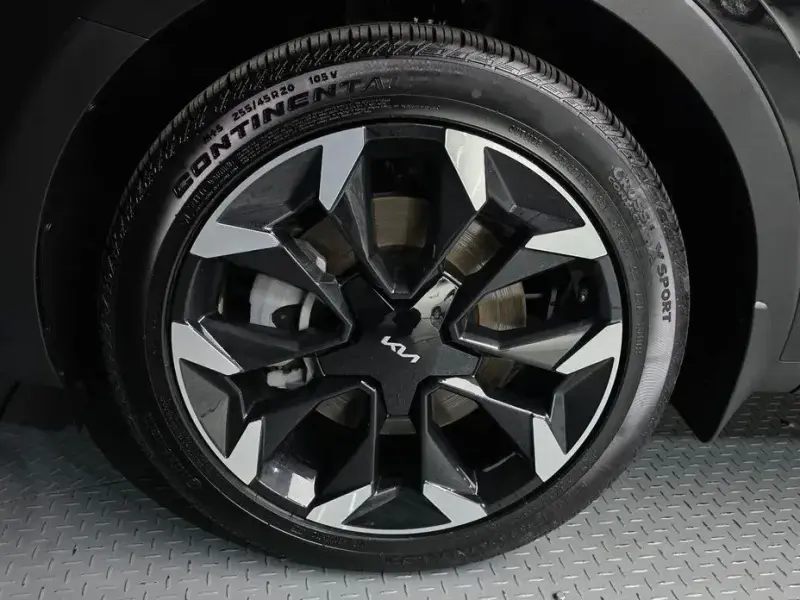 2024 Kia Sorento с пробегом 13 452 км