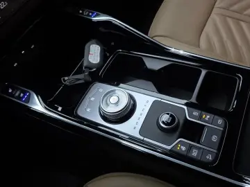 2024 Kia Sorento с пробегом 13 452 км