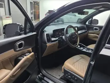 2024 Kia Sorento с пробегом 13 452 км