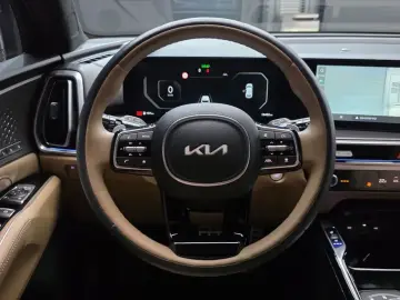 2024 Kia Sorento с пробегом 13 452 км