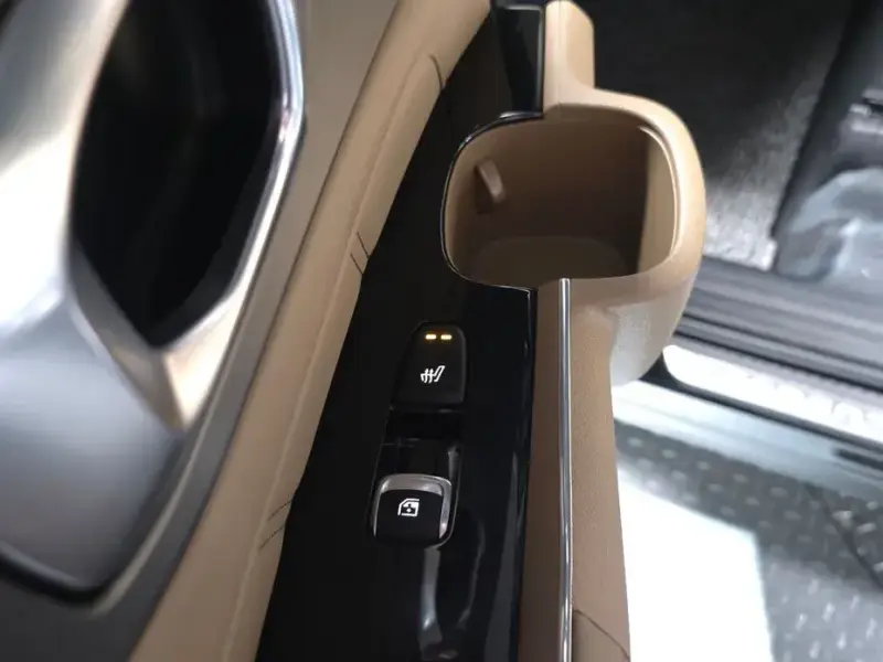 2024 Kia Sorento с пробегом 13 452 км