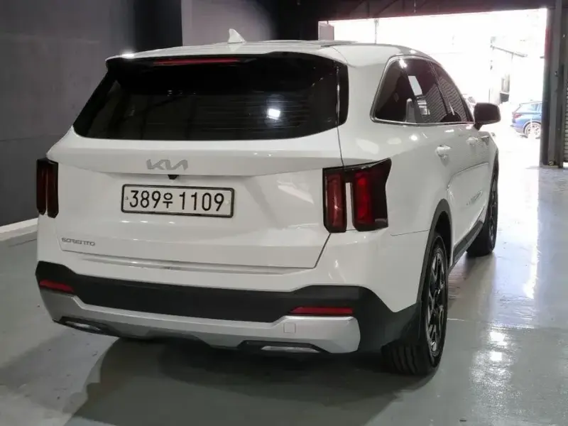 2024 Kia Sorento с пробегом 15 757 км