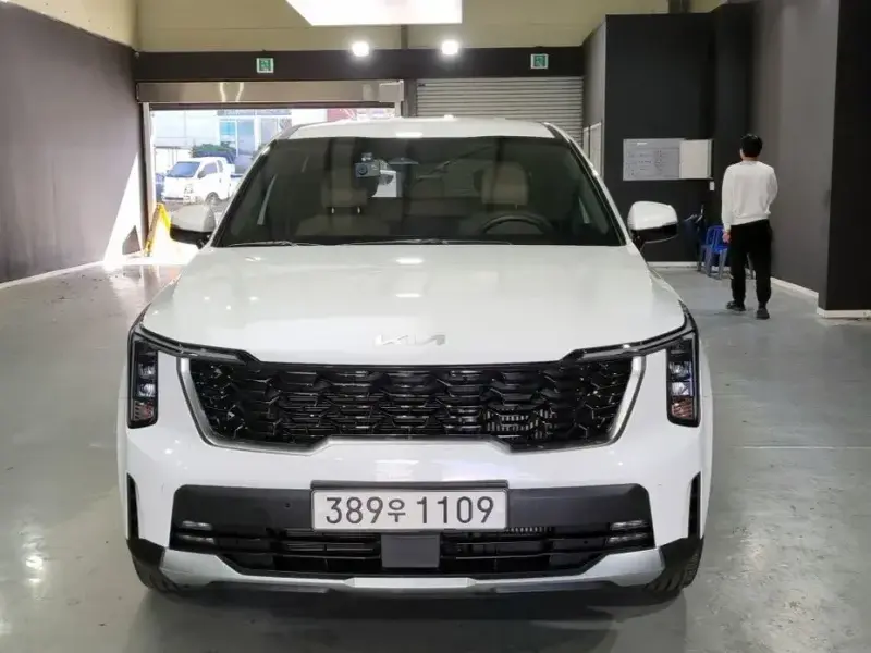 2024 Kia Sorento с пробегом 15 757 км