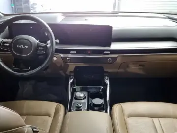 2024 Kia Sorento с пробегом 15 757 км