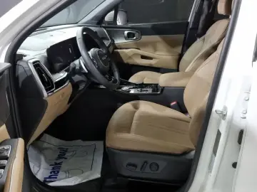 2024 Kia Sorento с пробегом 15 757 км