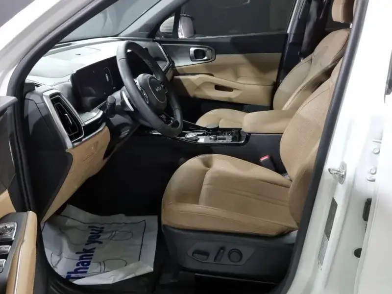 2024 Kia Sorento с пробегом 15 757 км