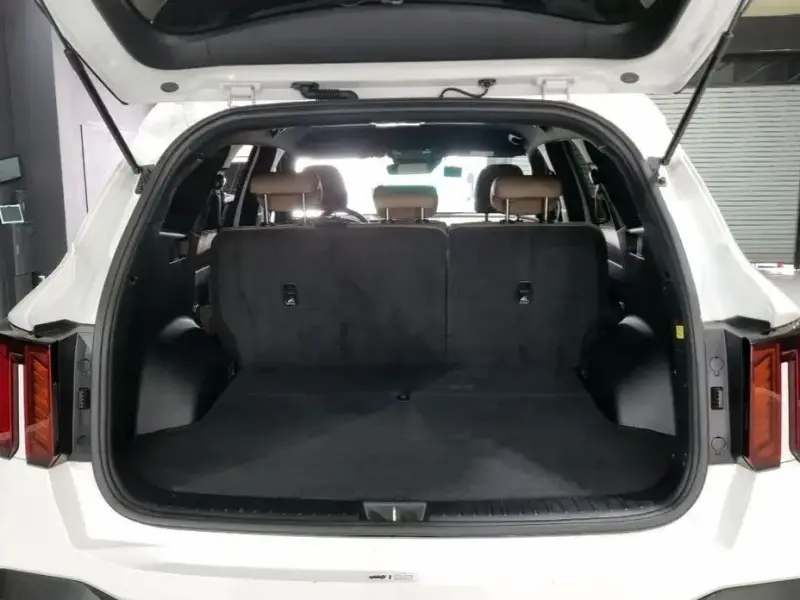 2024 Kia Sorento с пробегом 15 757 км