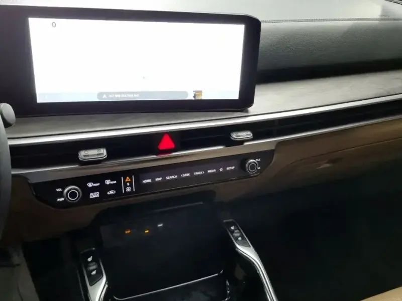 2024 Kia Sorento с пробегом 15 757 км