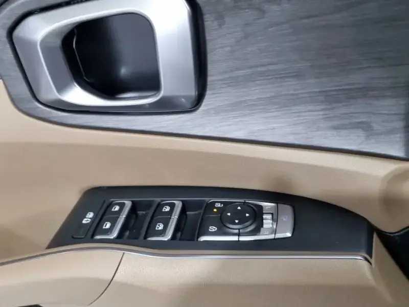 2024 Kia Sorento с пробегом 15 757 км