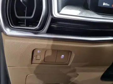 2024 Kia Sorento с пробегом 15 757 км
