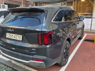 2025 Kia Sorento с пробегом 18 100 км