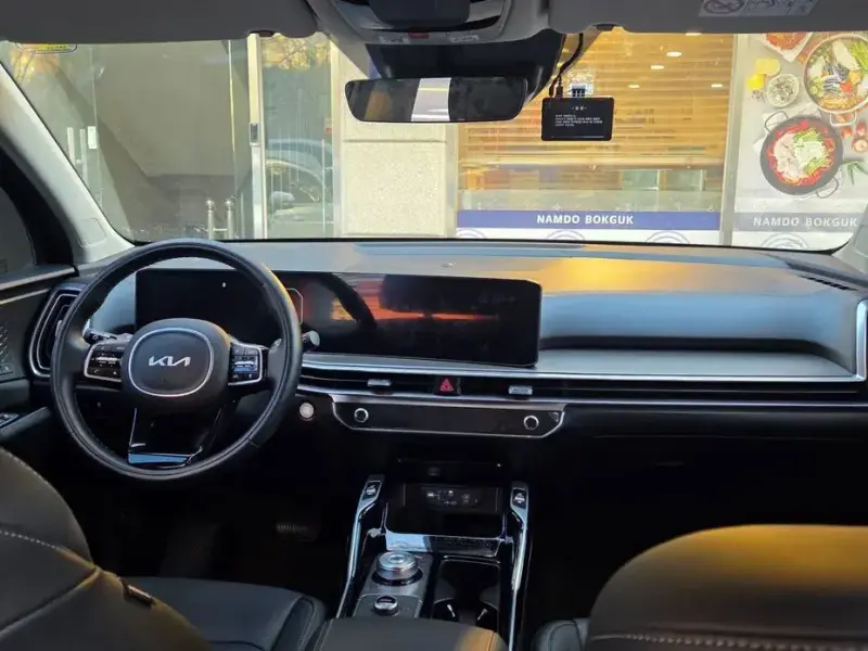2025 Kia Sorento с пробегом 18 100 км
