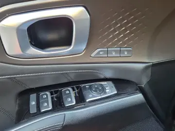 2025 Kia Sorento с пробегом 18 100 км