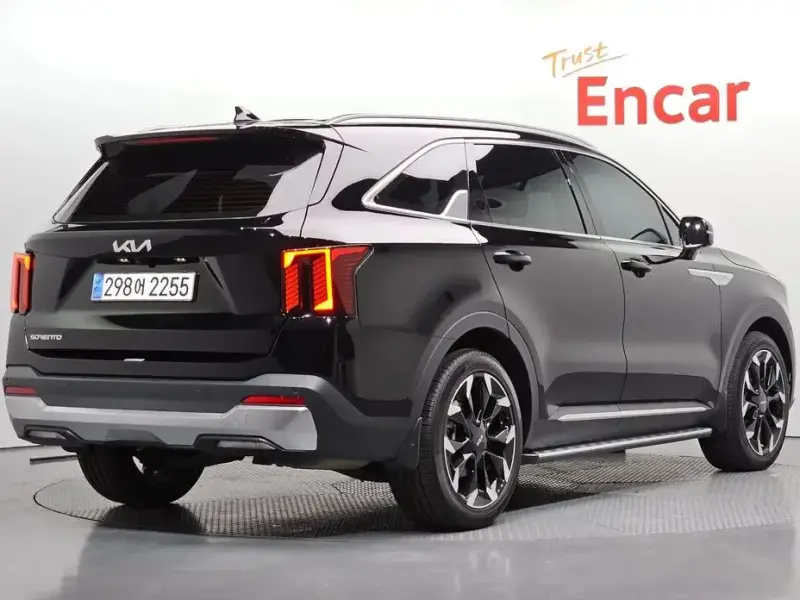 2023 Kia Sorento с пробегом 8 507 км