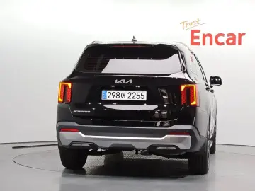 2023 Kia Sorento с пробегом 8 507 км