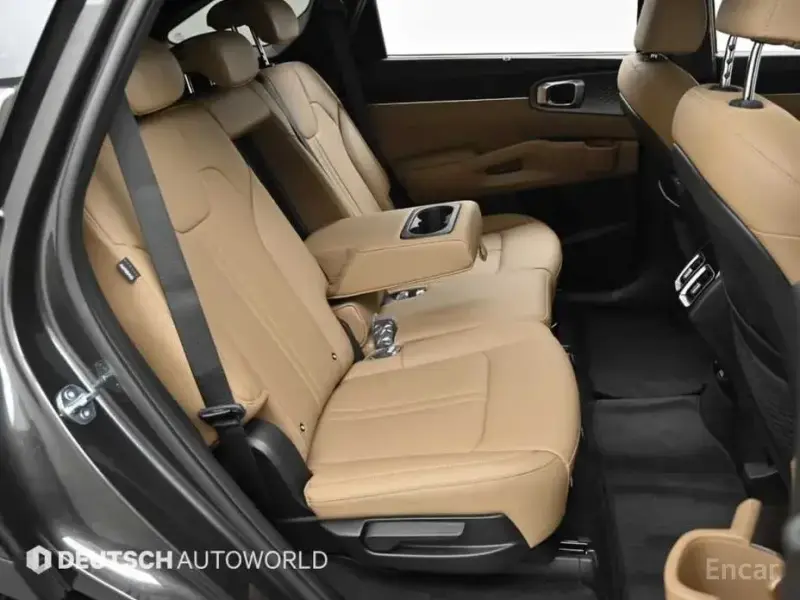 2025 Kia Sorento с пробегом 10 154 км