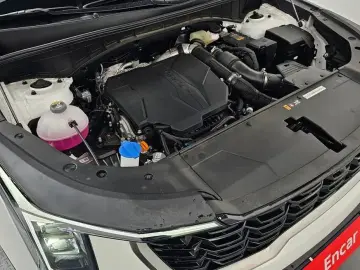 2025 Kia Sorento с пробегом 3 583 км