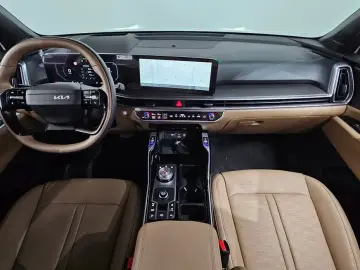 2025 Kia Sorento с пробегом 3 583 км
