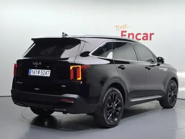 2024 Kia Sorento с пробегом 33 305 км