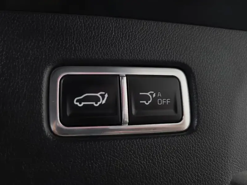 2024 Kia Sorento с пробегом 33 305 км