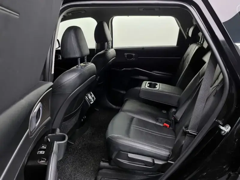 2024 Kia Sorento с пробегом 33 305 км